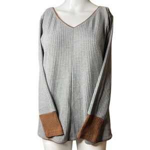 Gray and Brown Waffle Knit V-Neck Sweater Size